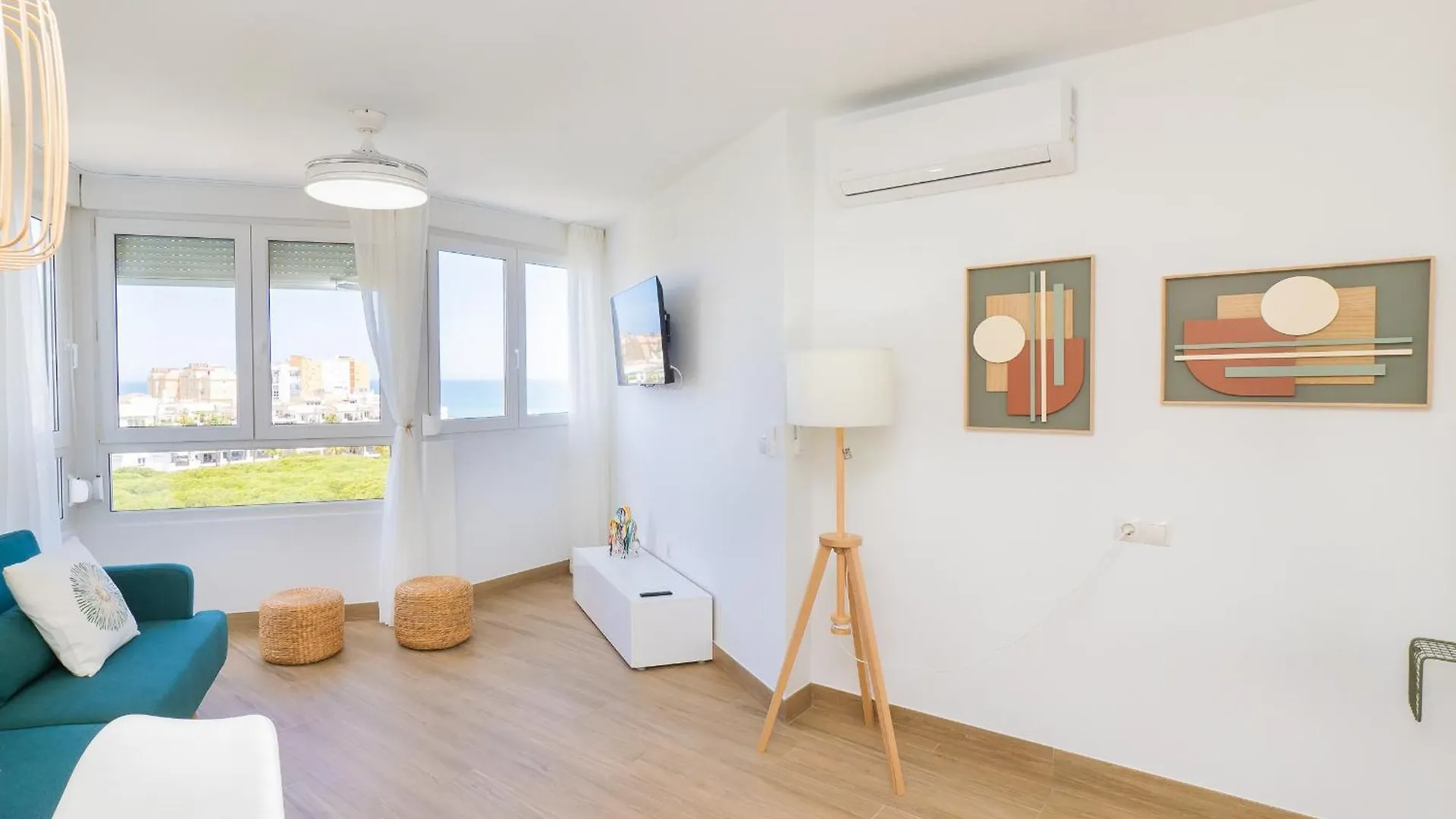 Cubo'S Estudio Algaida Calahonda Beach Sitio de Calahonda 0*,  Spain